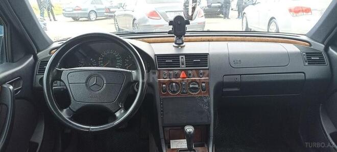 Mercedes C 240 1998, 296,328 km - 2.4 л - Cəlilabad