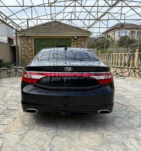 Hyundai Grandeur 2015, 158,000 km - 2.2 л - Bakı