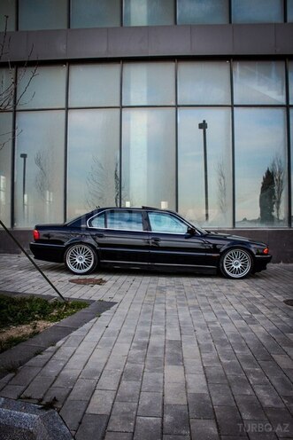 BMW 740 2001, 260,000 km - 4.4 l - Bakı
