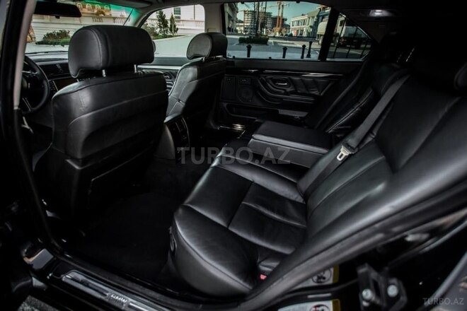 BMW 740 2001, 260,000 km - 4.4 l - Bakı