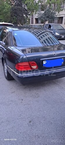 Mercedes E 240 1999, 349,000 km - 2.4 l - Bakı