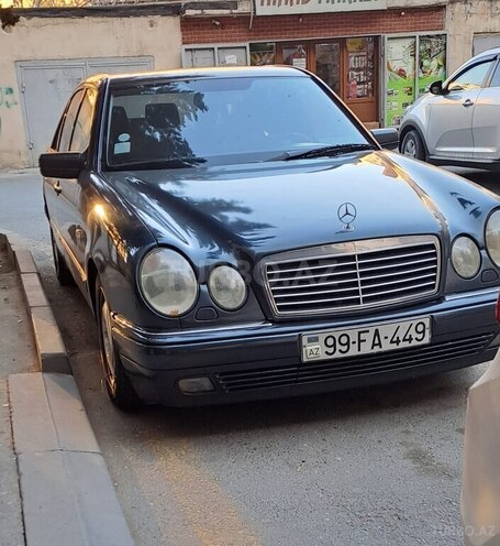 Mercedes E 240 1999, 349,000 km - 2.4 l - Bakı