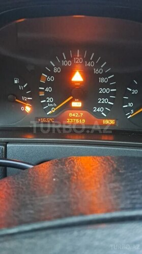 Mercedes E 240 1999, 349,000 km - 2.4 l - Bakı