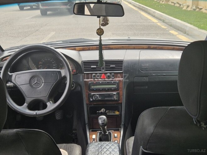 Mercedes C 220 d 1998, 305,000 km - 2.2 l - Bakı