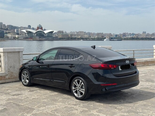 Hyundai Elantra 2017, 133,000 km - 2.0 л - Bakı