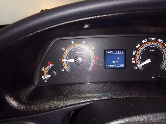 Chevrolet Niva 2024, 3,000 km - 1.7 l - Qusar
