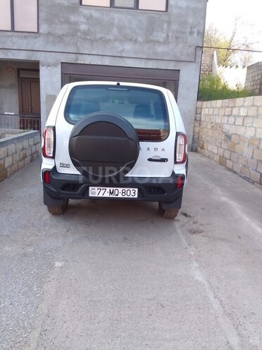 Chevrolet Niva 2024, 3,000 km - 1.7 l - Qusar