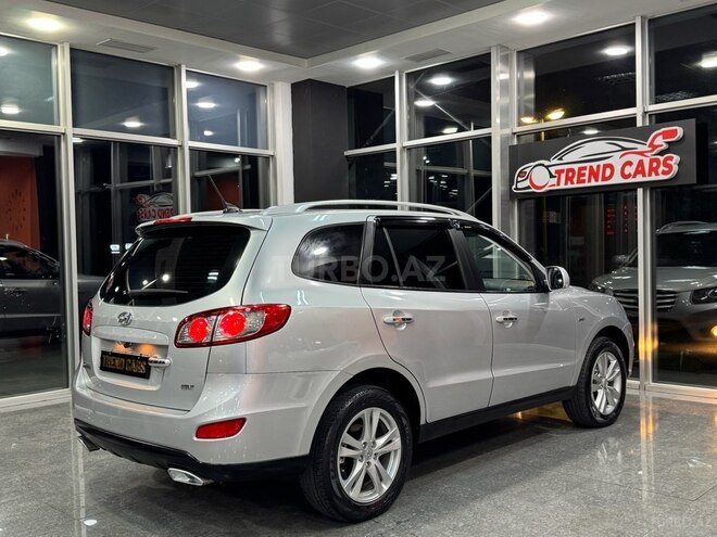 Hyundai Santa Fe-7