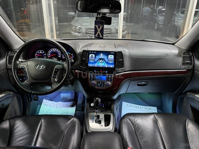 Hyundai Santa Fe-17