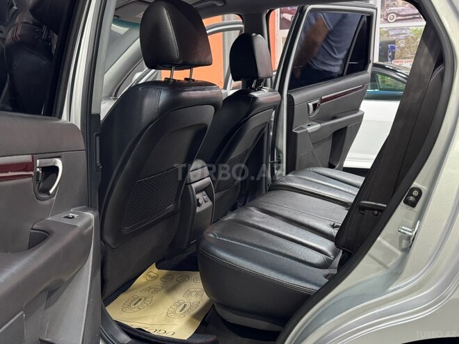 Hyundai Santa Fe-19