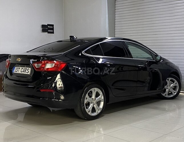 Chevrolet Cruze-11