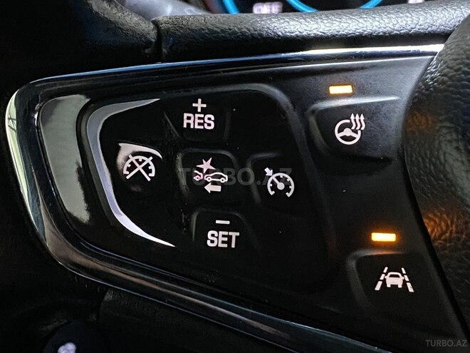 Chevrolet Cruze-20