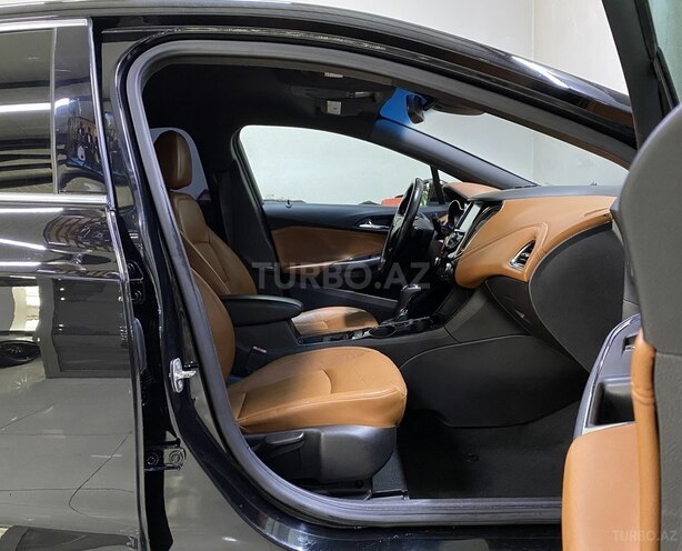 Chevrolet Cruze-15