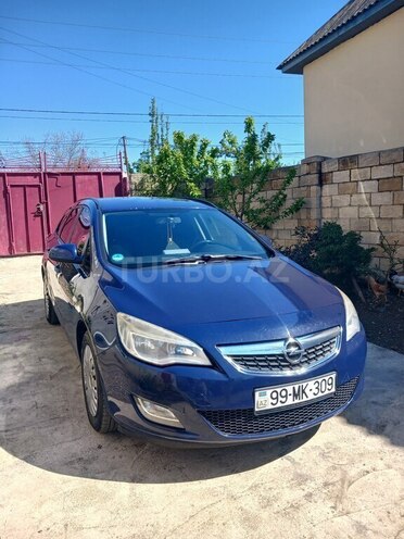 Opel Astra 2011, 420,000 km - 1.3 l - Lənkəran