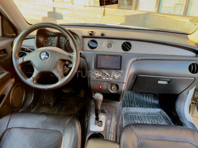 Mitsubishi Outlander 2002, 267,688 km - 2.4 l - Bakı