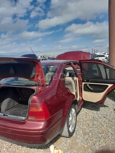 Volkswagen Bora 1999, 385,311 km - 2.0 l - Gəncə