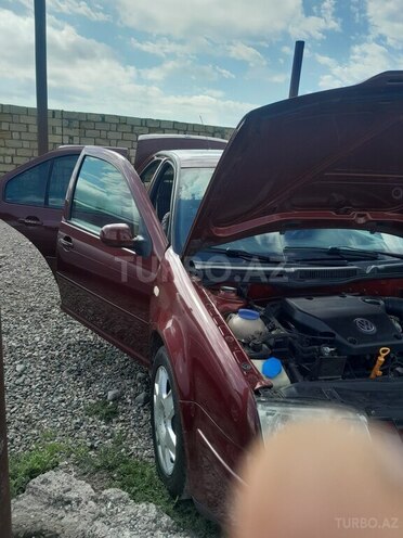 Volkswagen Bora 1999, 385,311 km - 2.0 l - Gəncə