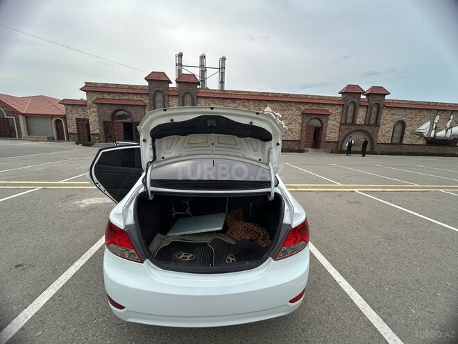 Hyundai Accent 2014, 213,000 km - 1.4 л - Bakı