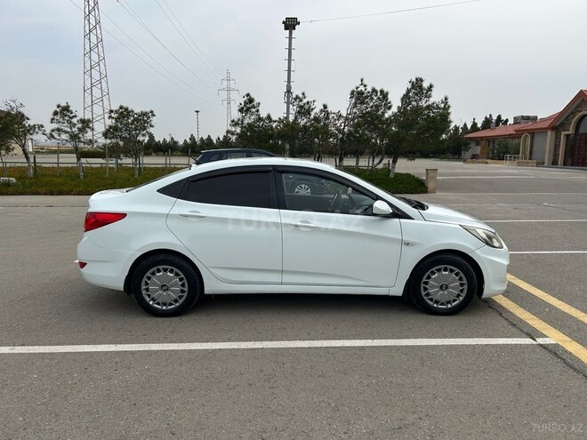 Hyundai Accent 2014, 213,000 km - 1.4 л - Bakı