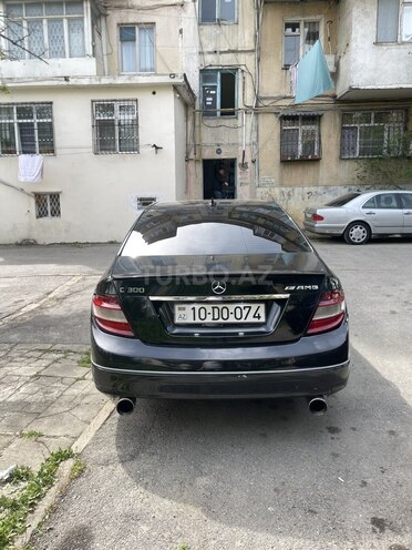 Mercedes C 300 2009, 318,000 km - 3.0 l - Bakı