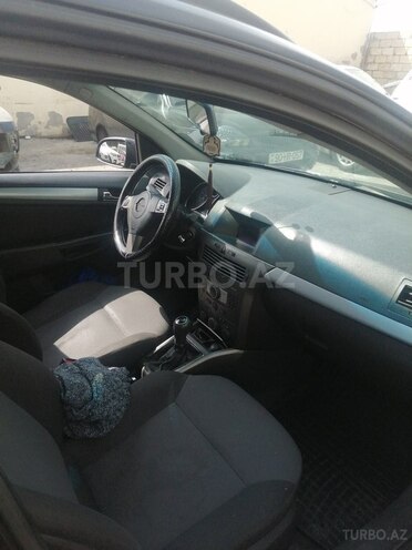 Opel Astra 2006, 200,000 km - 1.4 l - Sumqayıt