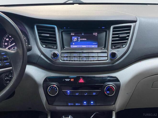 Hyundai Tucson-11