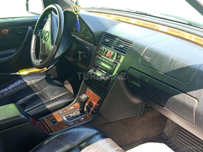 Mercedes C 230 1998, 270,000 km - 2.3 l - Şabran