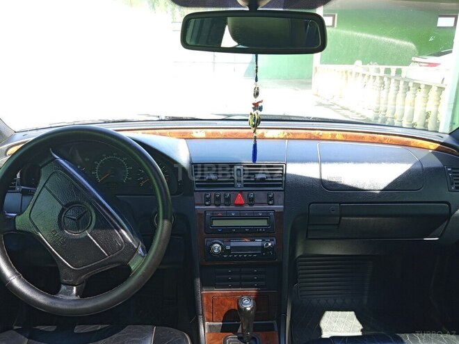 Mercedes C 230 1998, 270,000 km - 2.3 l - Şabran
