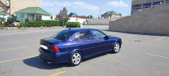 Opel Vectra 1999, 334,117 km - 2.0 l - Bakı