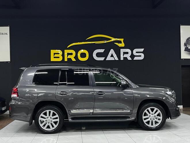 Toyota Land Cruiser 2014, 147,000 km - 4.6 l - Bakı
