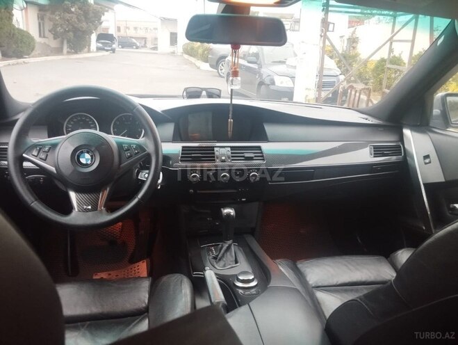 BMW 530 2004, 283,000 km - 3.0 l - Yevlax