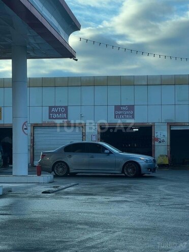 BMW 530 2004, 283,000 km - 3.0 l - Yevlax