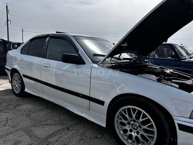 BMW 318 1993, 356,800 km - 1.8 l - Sumqayıt