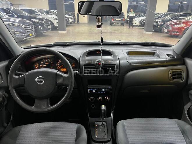 Nissan Sunny 2011, 302,000 km - 1.6 l - Bakı