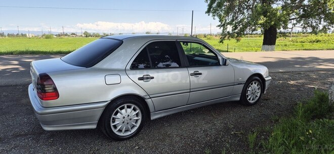 Mercedes C 180 1999, 289,300 km - 1.8 л - Qazax