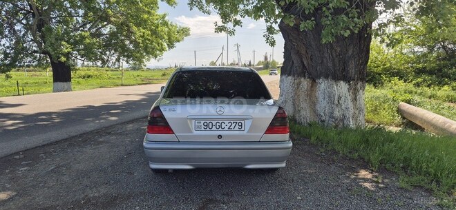 Mercedes C 180 1999, 289,300 km - 1.8 л - Qazax