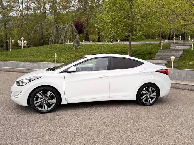 Hyundai Elantra 2014, 170,000 km - 1.8 l - Qəbələ