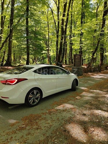 Hyundai Elantra 2014, 170,000 km - 1.8 l - Qəbələ