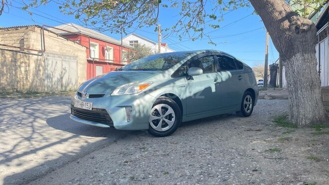 Toyota Prius 2013, 233,000 km - 1.8 l - Sumqayıt