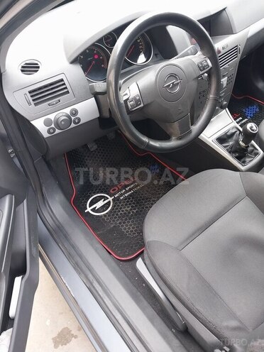 Opel Astra 2006, 303,200 km - 1.3 l - Bakı