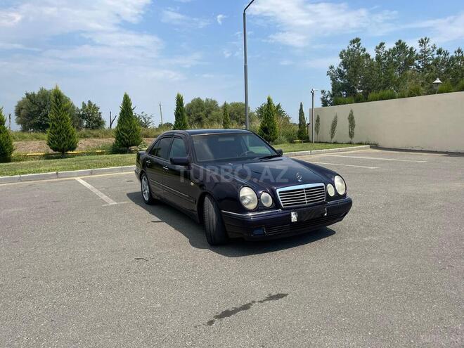 Mercedes E 230 1997, 467,000 km - 2.3 l - Bakı