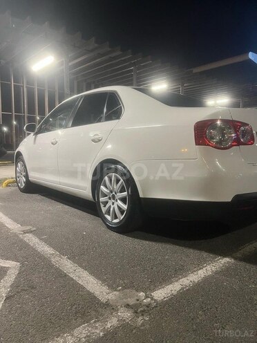 Volkswagen Jetta 2009, 240,000 km - 1.6 l - Bakı