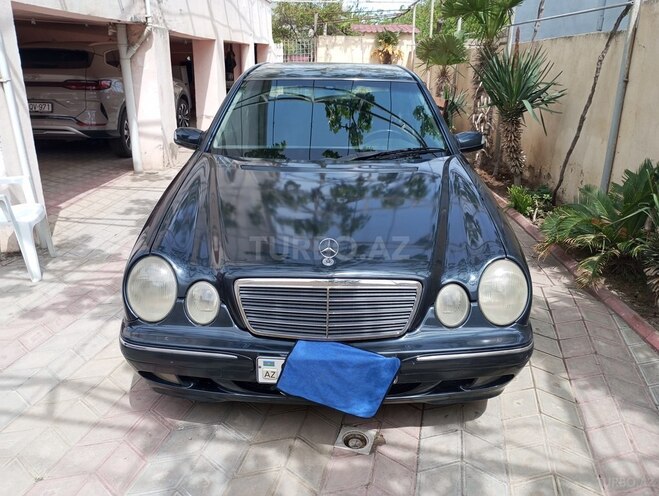 Mercedes E 220 d 1999, 291,166 km - 2.2 л - Sumqayıt