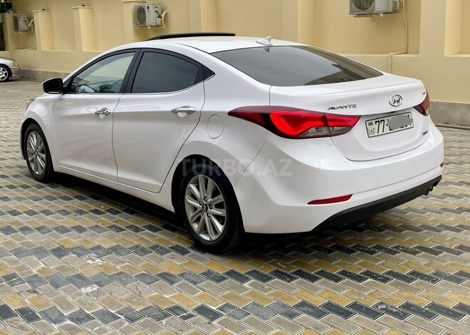 Hyundai Avante 2015, 126,600 km - 1.6 л - Bakı