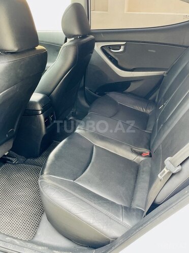 Hyundai Avante 2015, 126,600 km - 1.6 л - Bakı