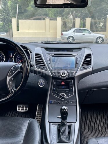 Hyundai Avante 2015, 126,600 km - 1.6 л - Bakı
