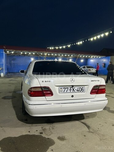 Mercedes E 320 1999, 270,000 km - 3.2 l - Sumqayıt
