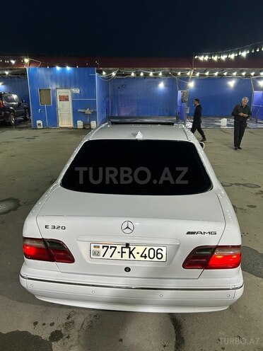 Mercedes E 320 1999, 270,000 km - 3.2 l - Sumqayıt