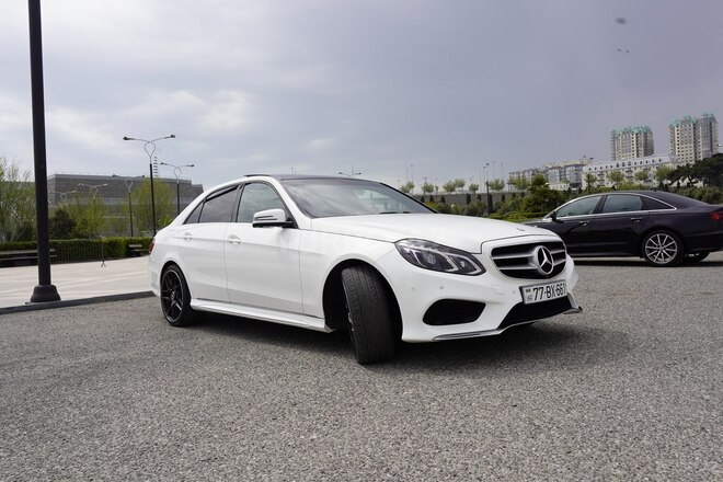 Mercedes E 400 2014, 209,000 km - 3.0 л - Bakı