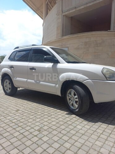 Hyundai Tucson 2007, 300,212 km - 2.0 l - Quba